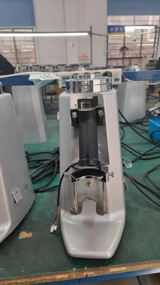 65*28*39cm डोजरलेस कॉफी ग्राइंडर 110V-220V वोल्टेज काला / सफेद